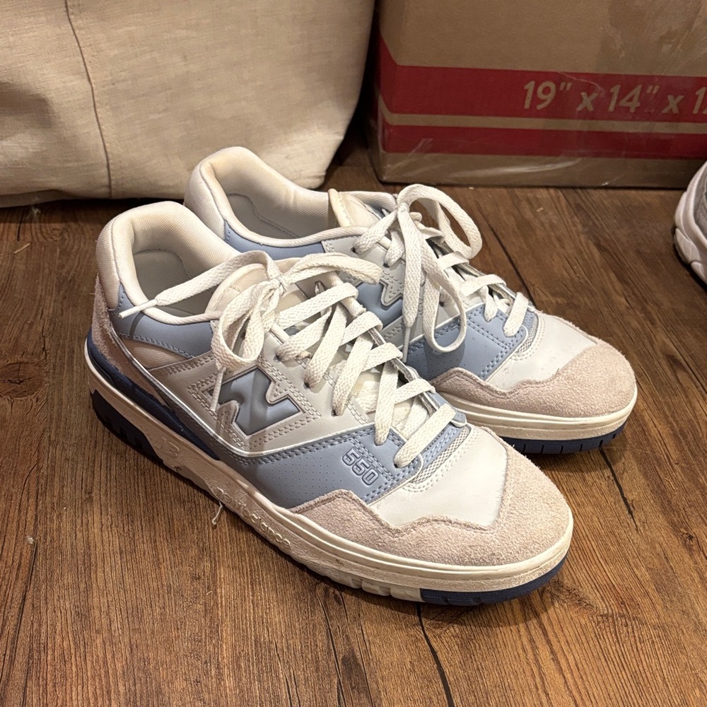 New Balance Cream and Light Blue 550 Sneakers